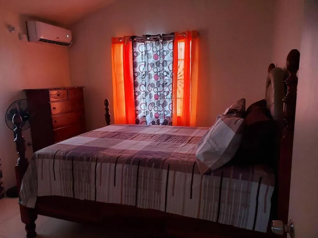 בית נופש Beautiful 1-Bed House In New Harbour Village 3 Old Harbour St Catherine Jamaica Secured Gated Community ג'מייקה